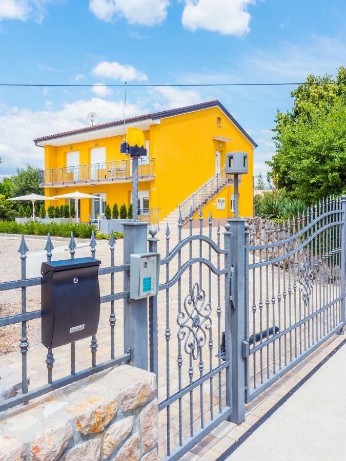 Appartments Adriatic Omišalj Εξωτερικό φωτογραφία